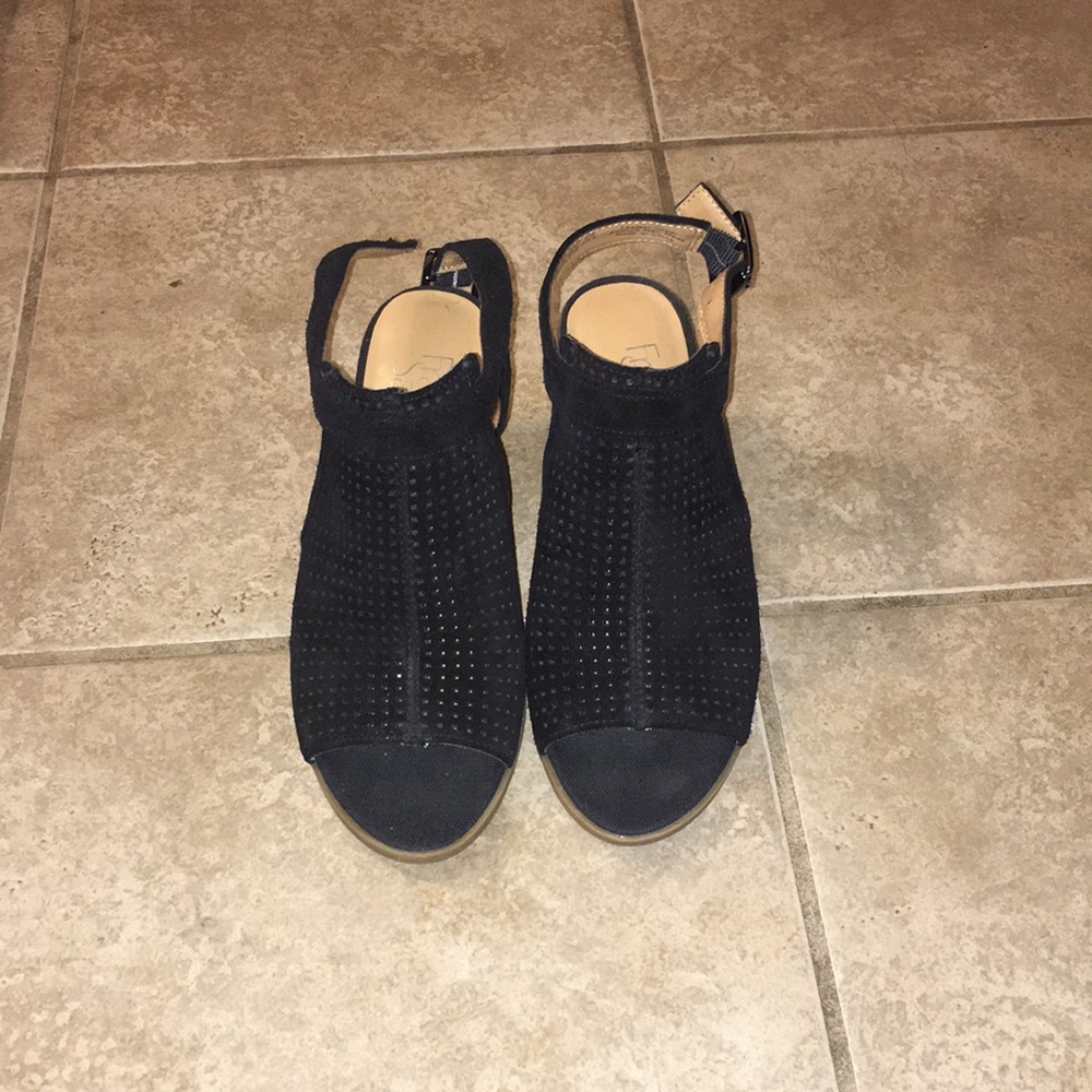 Womens Franco sarto black suede heels